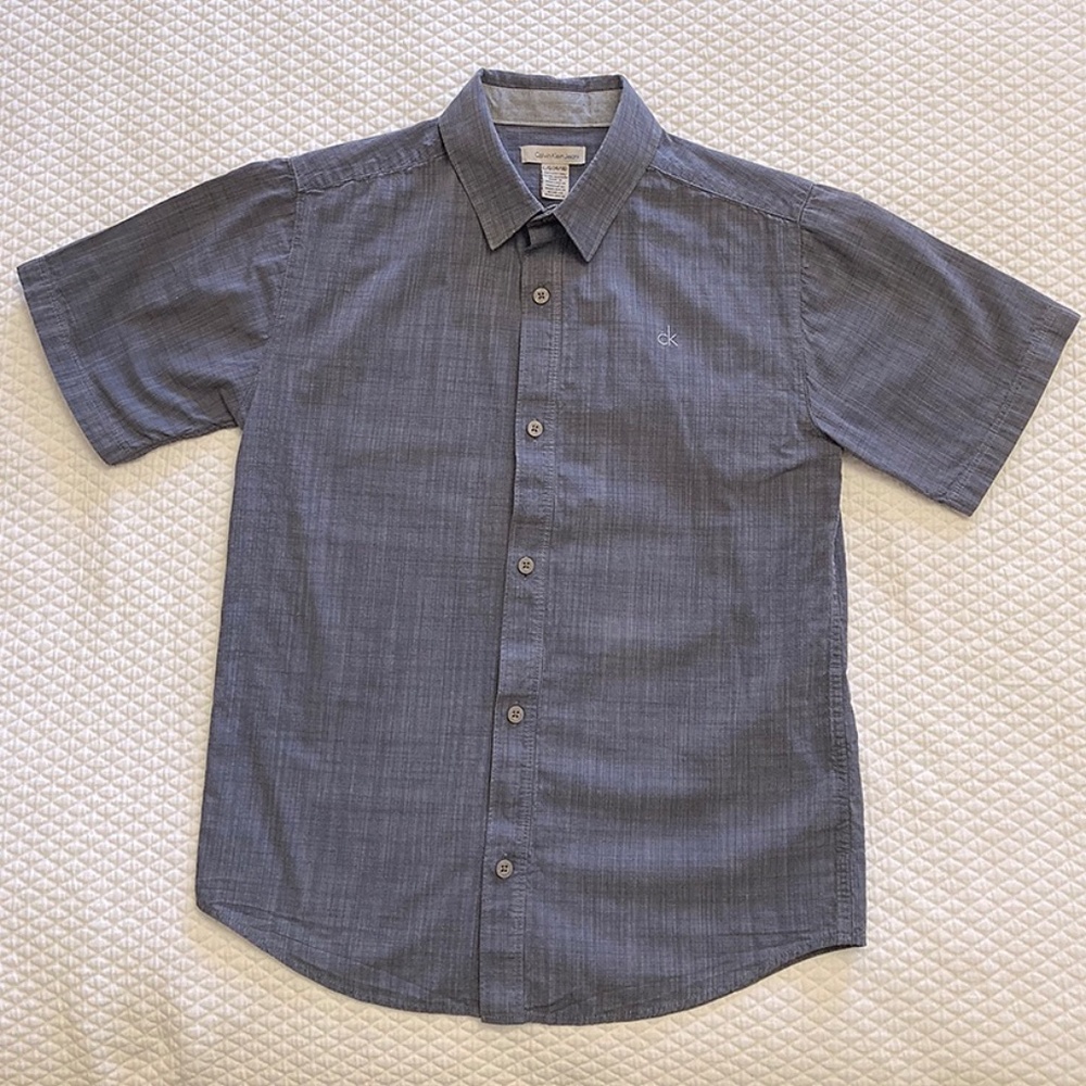 Calvin Klein Boys short sleeve shirt